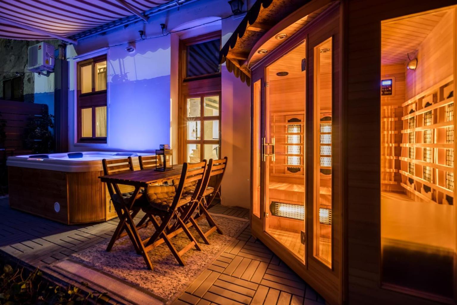 Wellness Wonderland Garden, Sauna, Jacuzzi In Cbd Budapesta
